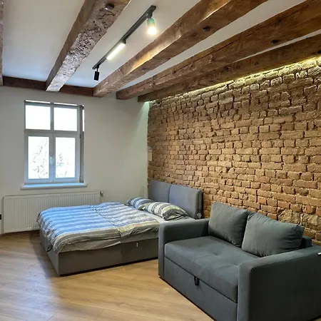 Апартаменти Vip 8 *